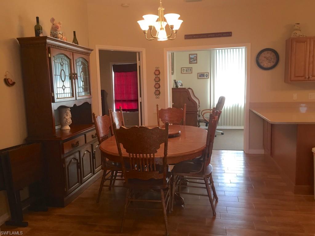 SAN CARLOS PARK - Residential