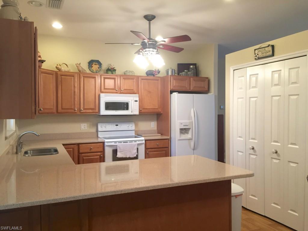 SAN CARLOS PARK - Residential