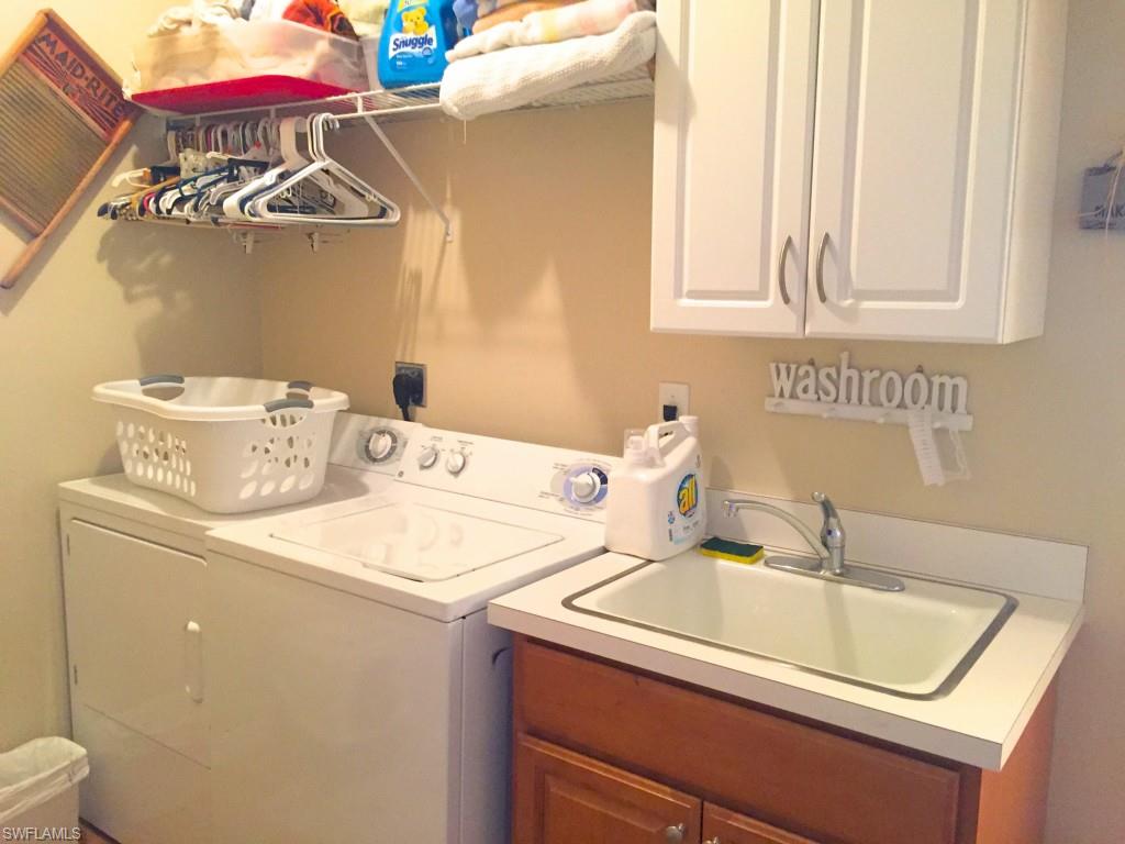 SAN CARLOS PARK - Residential