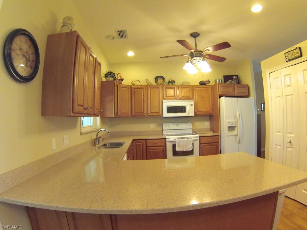 SAN CARLOS PARK - Residential