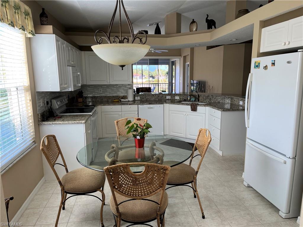 LIGHTHOUSE BAY - Residential