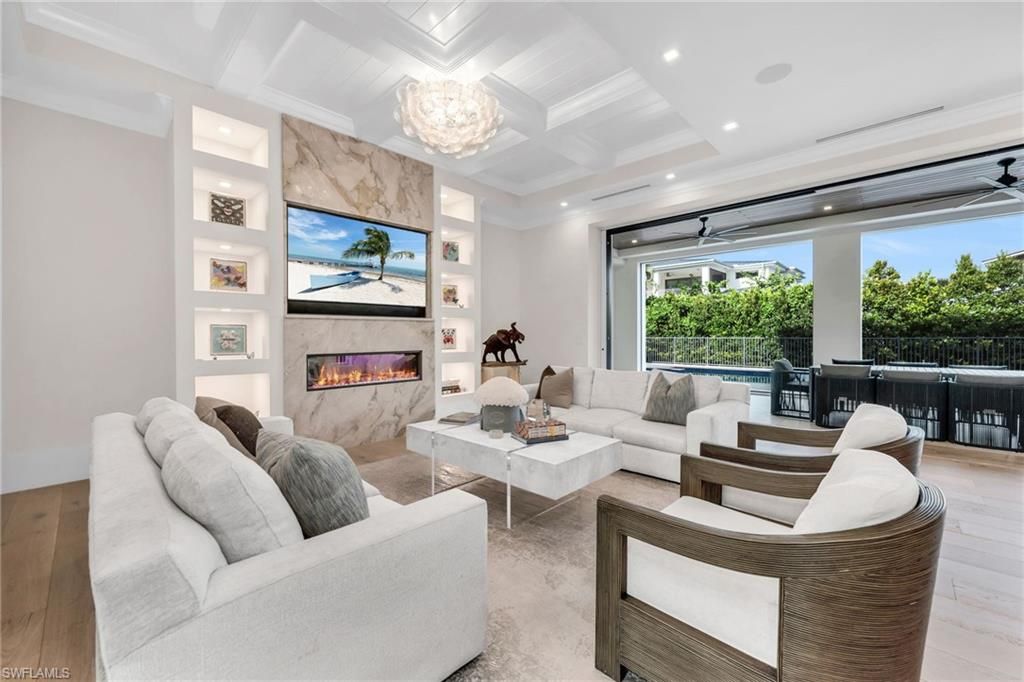 Photo of 3190 Crayton RD, NAPLES, FL 34103 (MLS # 225062773)