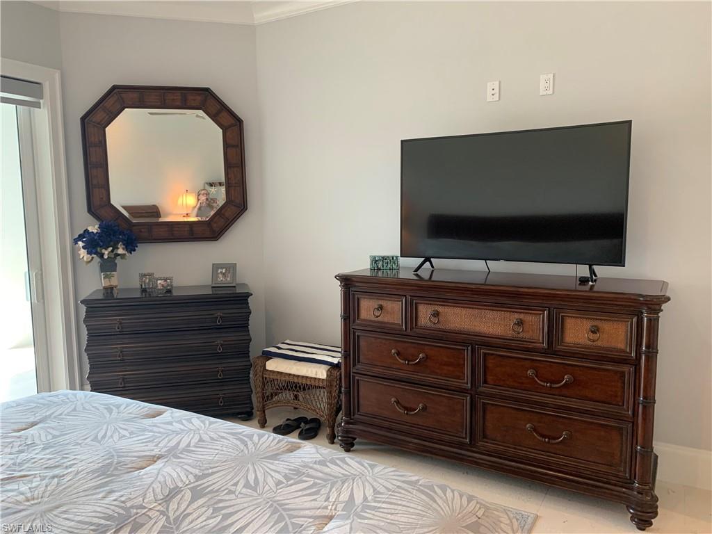 MARCO BEACH - Residential