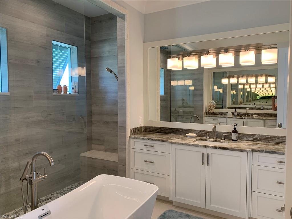 MARCO BEACH - Residential