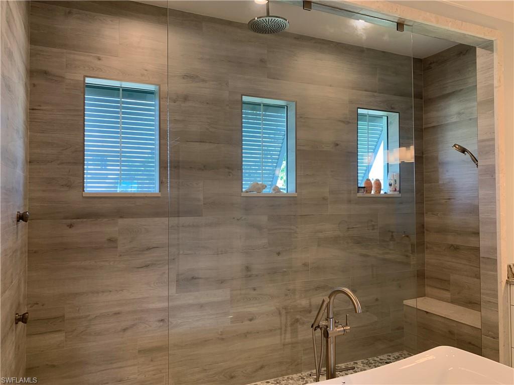 MARCO BEACH - Residential