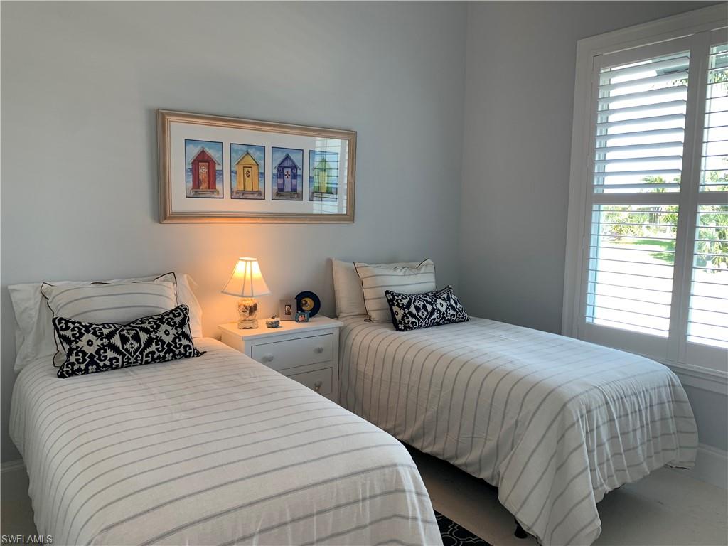 MARCO BEACH - Residential