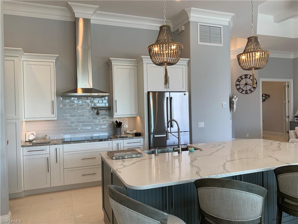 MARCO BEACH - Residential