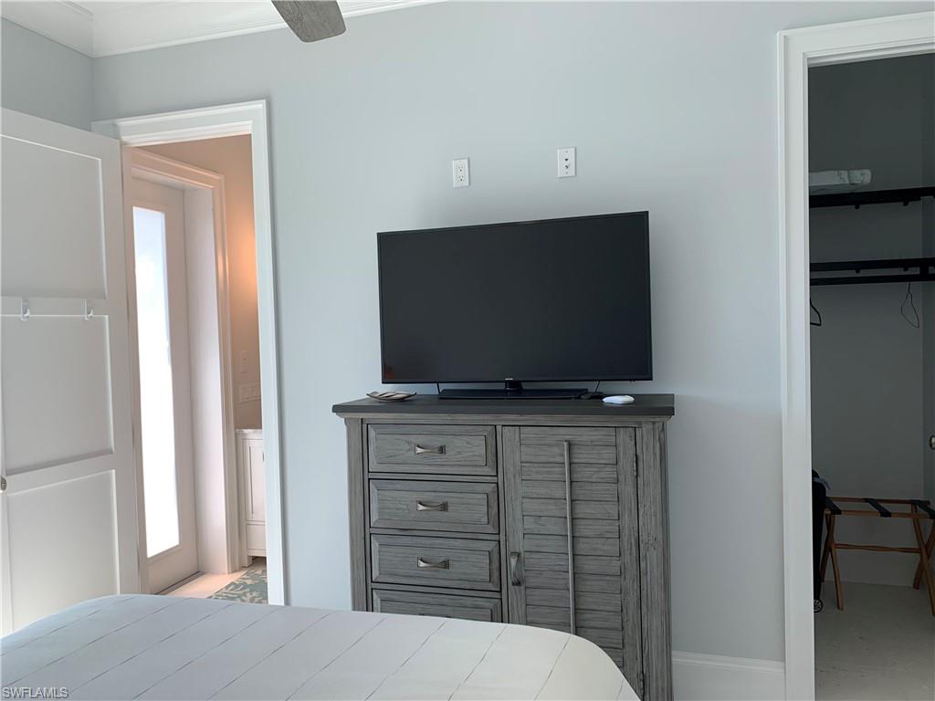 MARCO BEACH - Residential