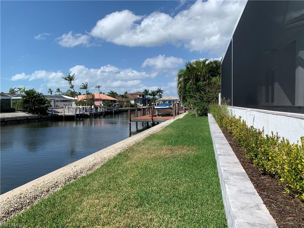 MARCO BEACH - Residential