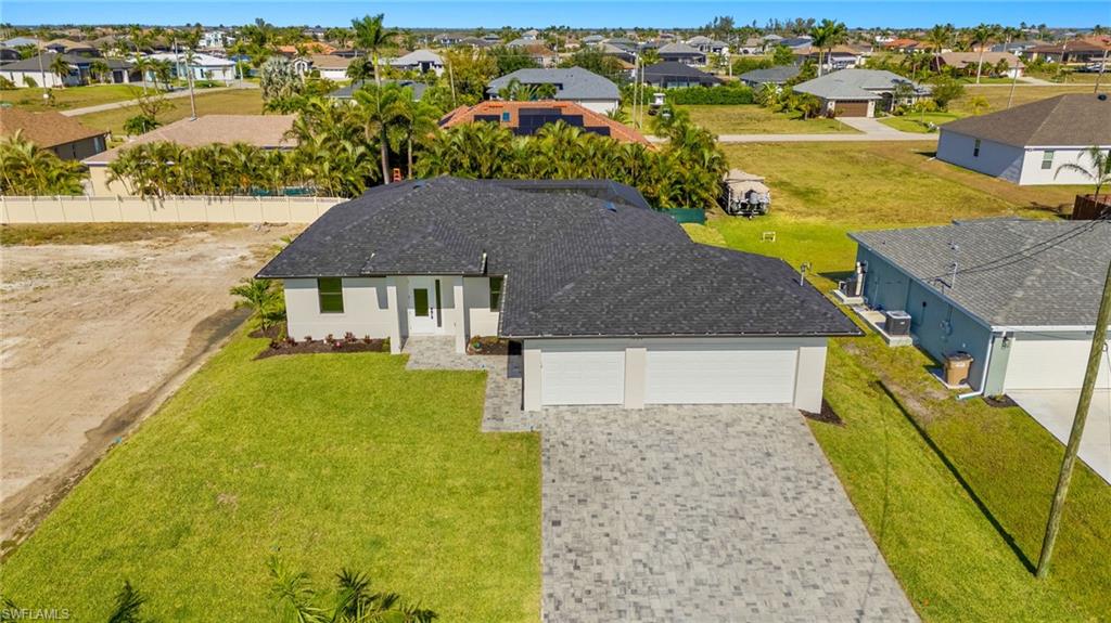 CAPE CORAL - Residential