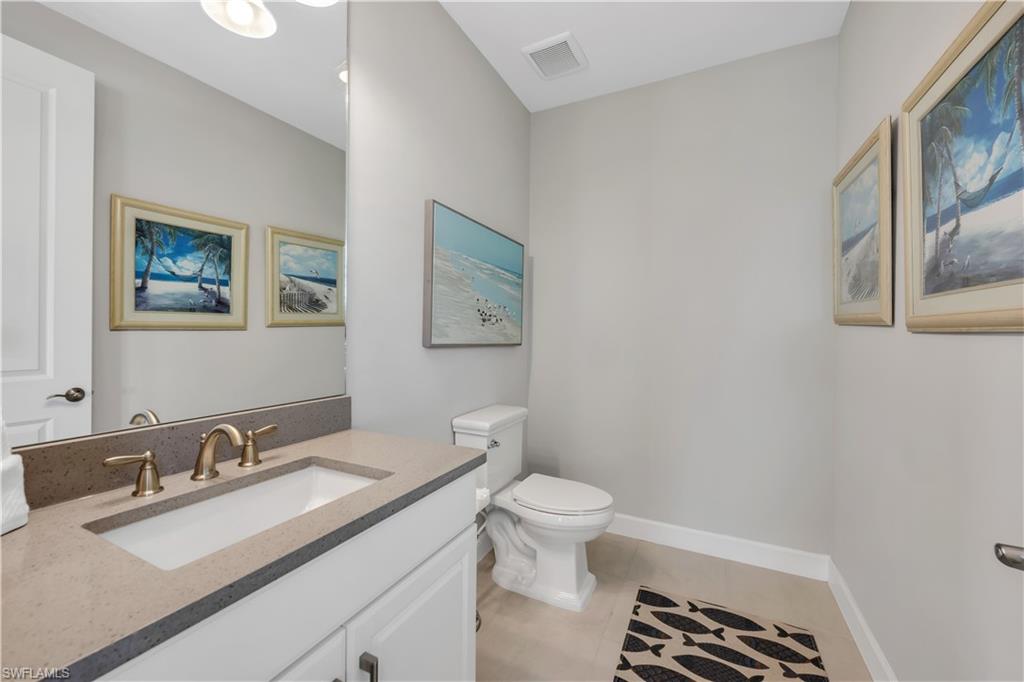 ESPLANADE LAKE CLUB - Residential