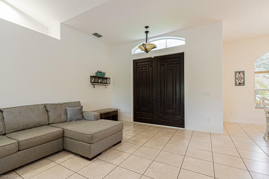 WILLOUGHBY ACRES - Residential