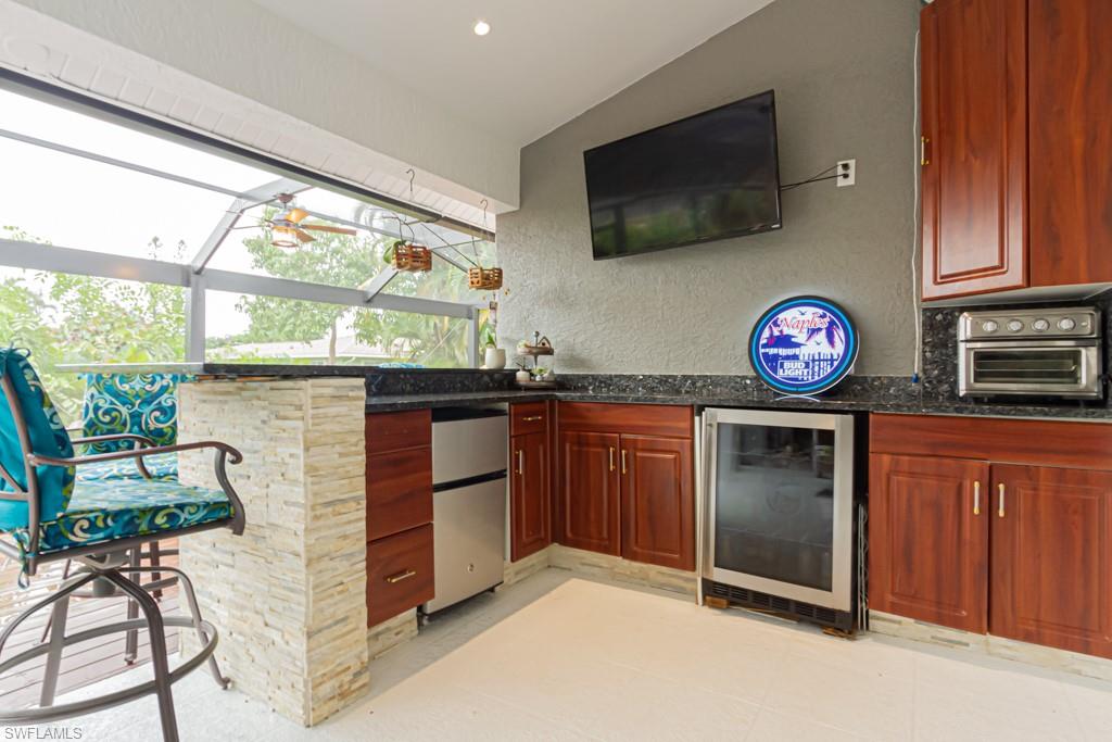 WILLOUGHBY ACRES - Residential