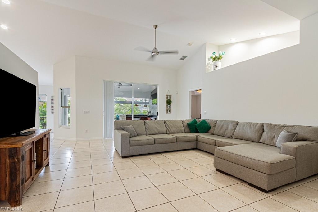 WILLOUGHBY ACRES - Residential