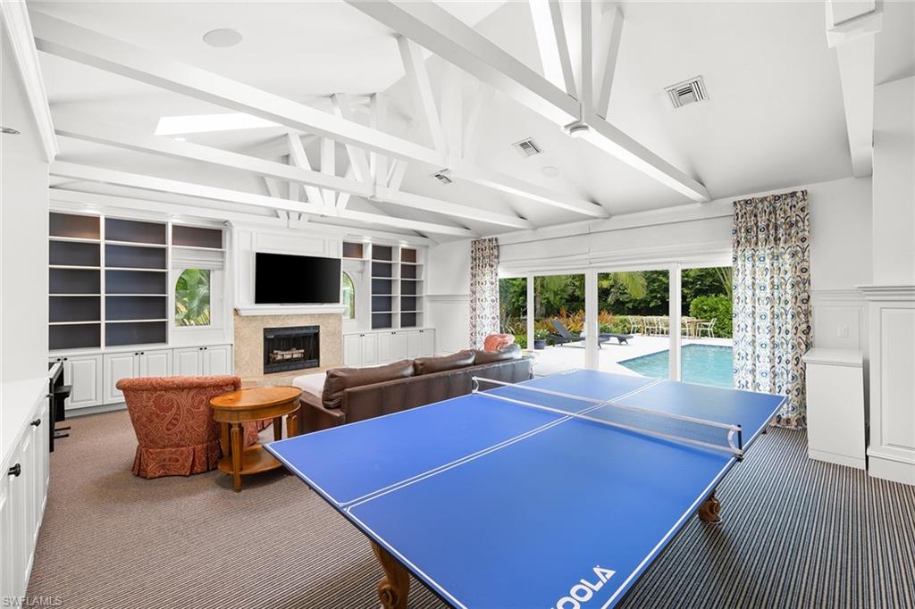 PINE RIDGE - Residential