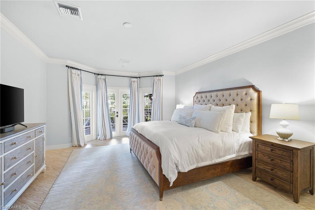 PINE RIDGE - Residential