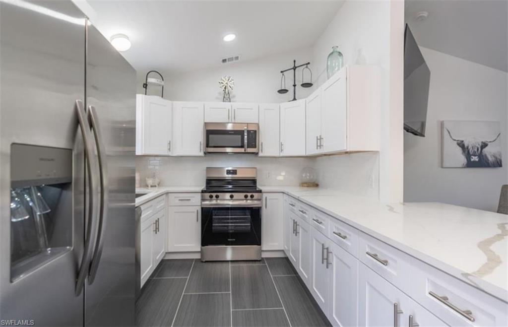 GOLDEN GATE ESTATES - Residential