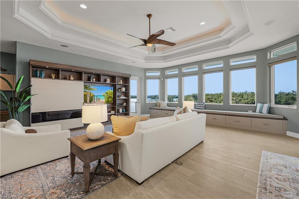 PIRATE HARBOR - Residential