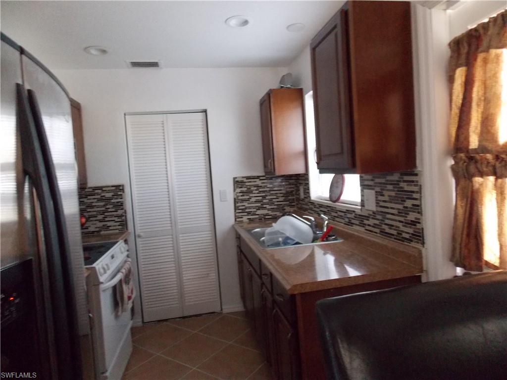 TROPIC ISLES - Residential