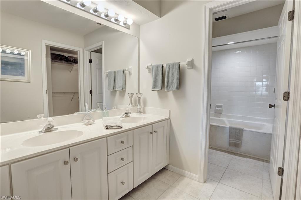 COURTSIDE COMMONS - Residential