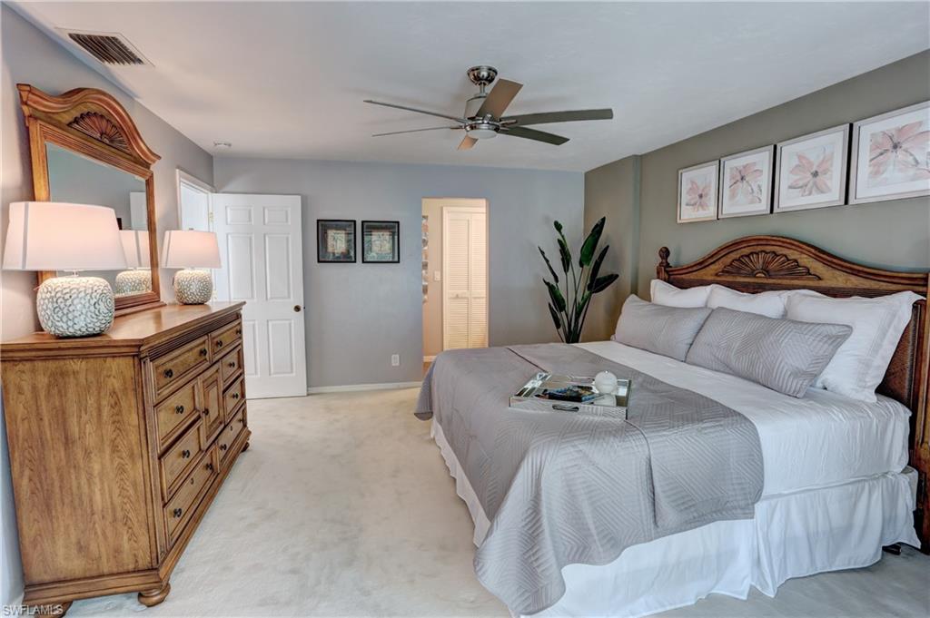 COURTSIDE COMMONS - Residential