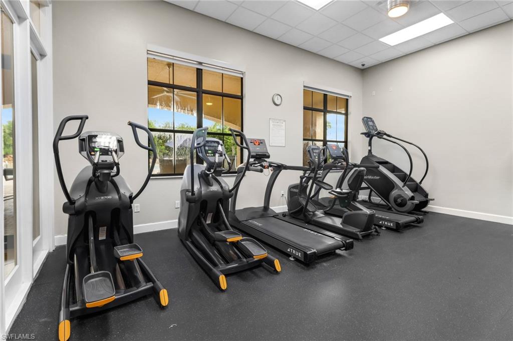 VALENCIA COUNTRY CLUB - Residential