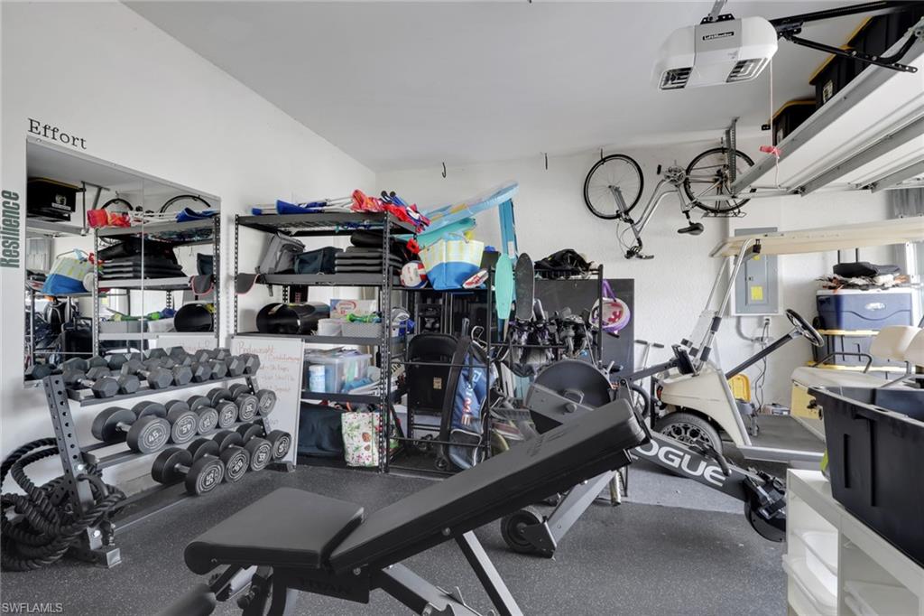 VALENCIA COUNTRY CLUB - Residential