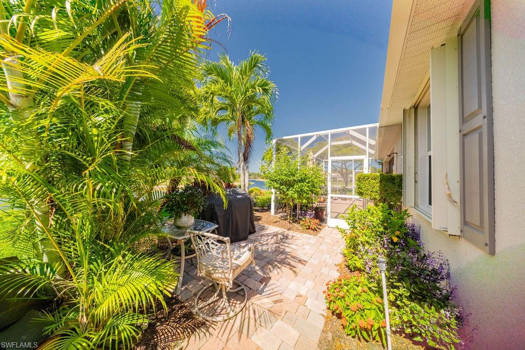 REFLECTION LAKES OF NAPLES - Residential