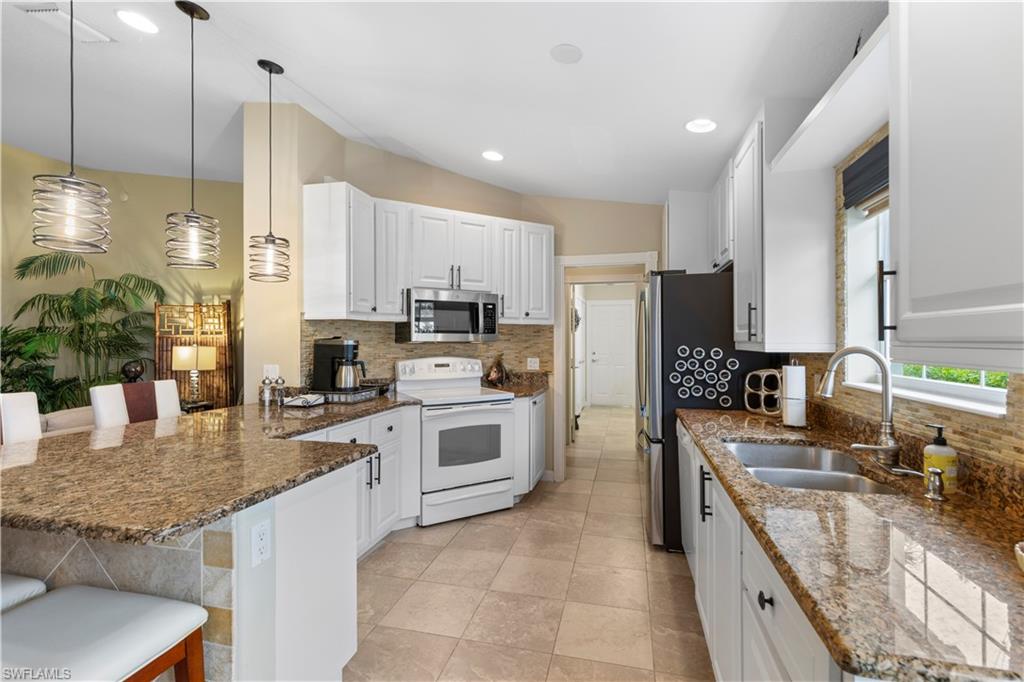 VILLAGE WALK OF BONITA SPRINGS - Residential