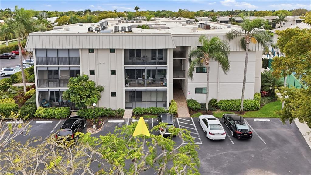 HIDDEN LAKE VILLAS - Residential