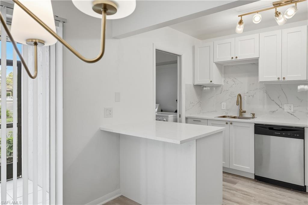 HIDDEN LAKE VILLAS - Residential