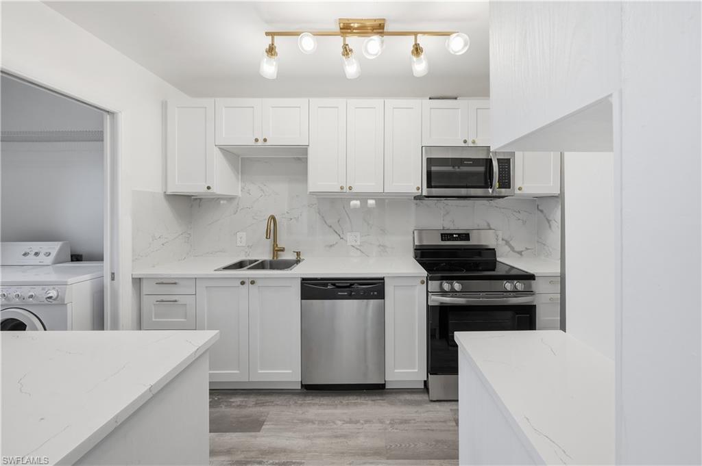 HIDDEN LAKE VILLAS - Residential