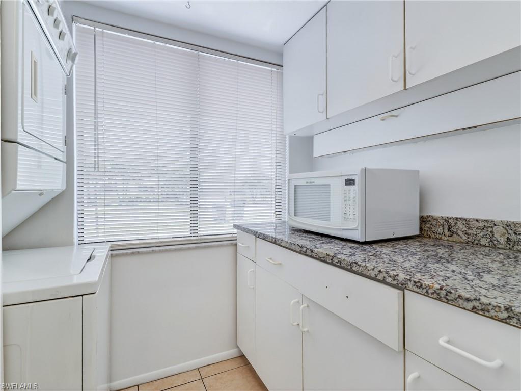 BAHIA CONDO - Residential