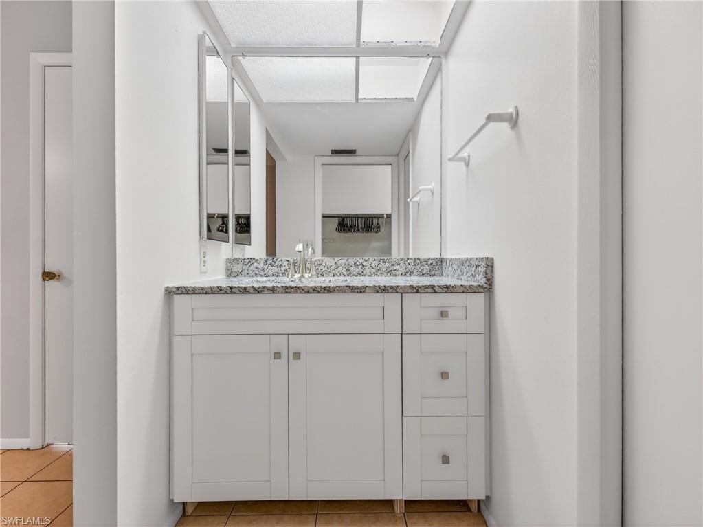 BAHIA CONDO - Residential
