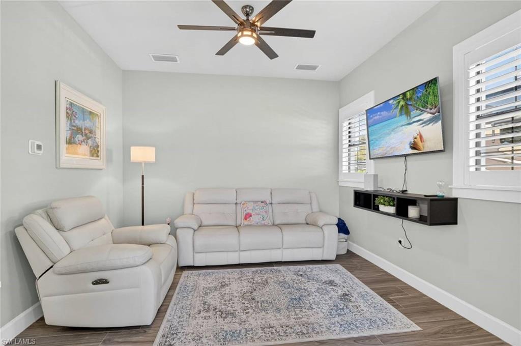 GOLDEN PALMS LUXURY MOTORCOACH RESORT - Land