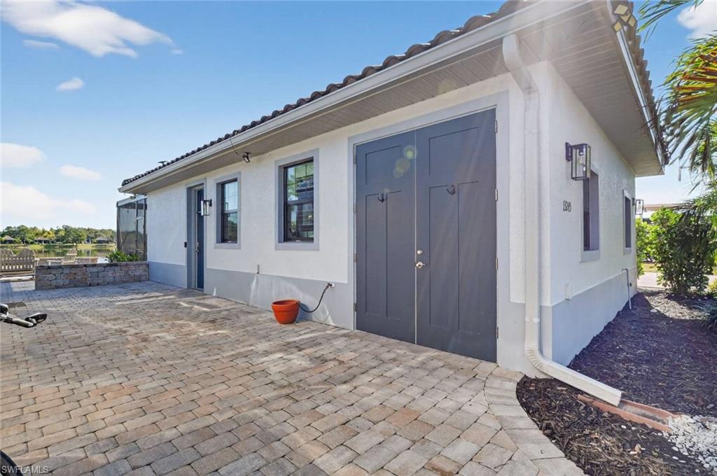 GOLDEN PALMS LUXURY MOTORCOACH RESORT - Land