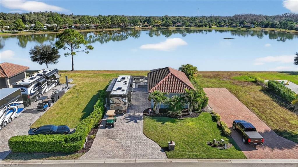 GOLDEN PALMS LUXURY MOTORCOACH RESORT - Land