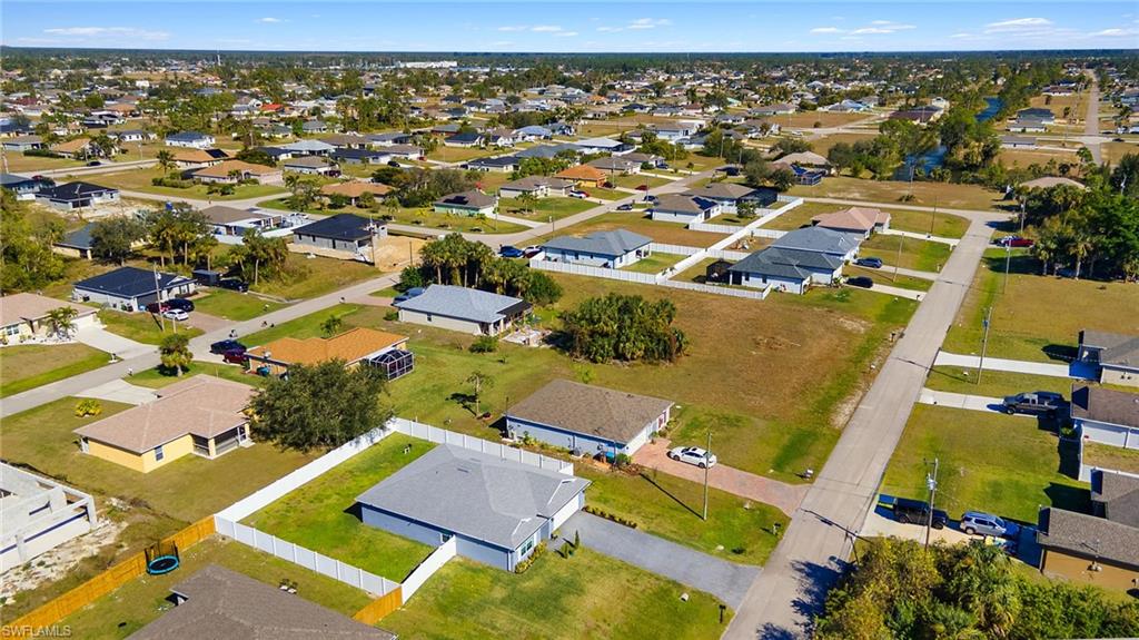 CAPE CORAL - Residential
