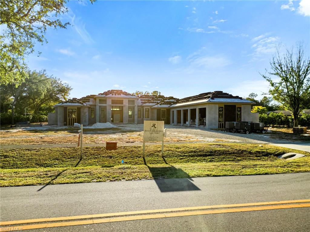 208 Hickory RD