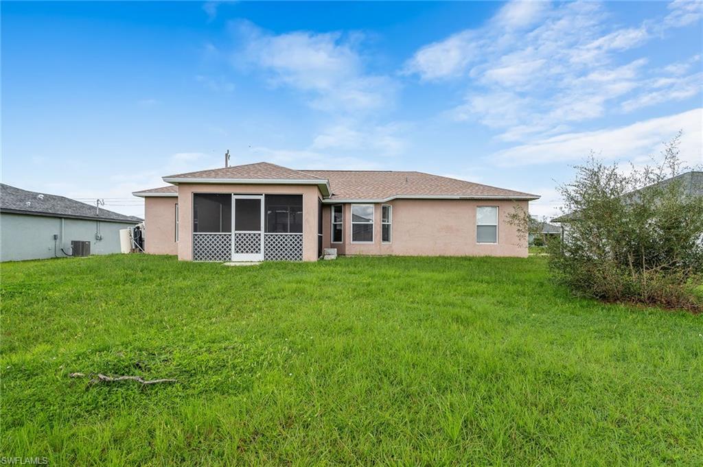 CAPE CORAL - Residential