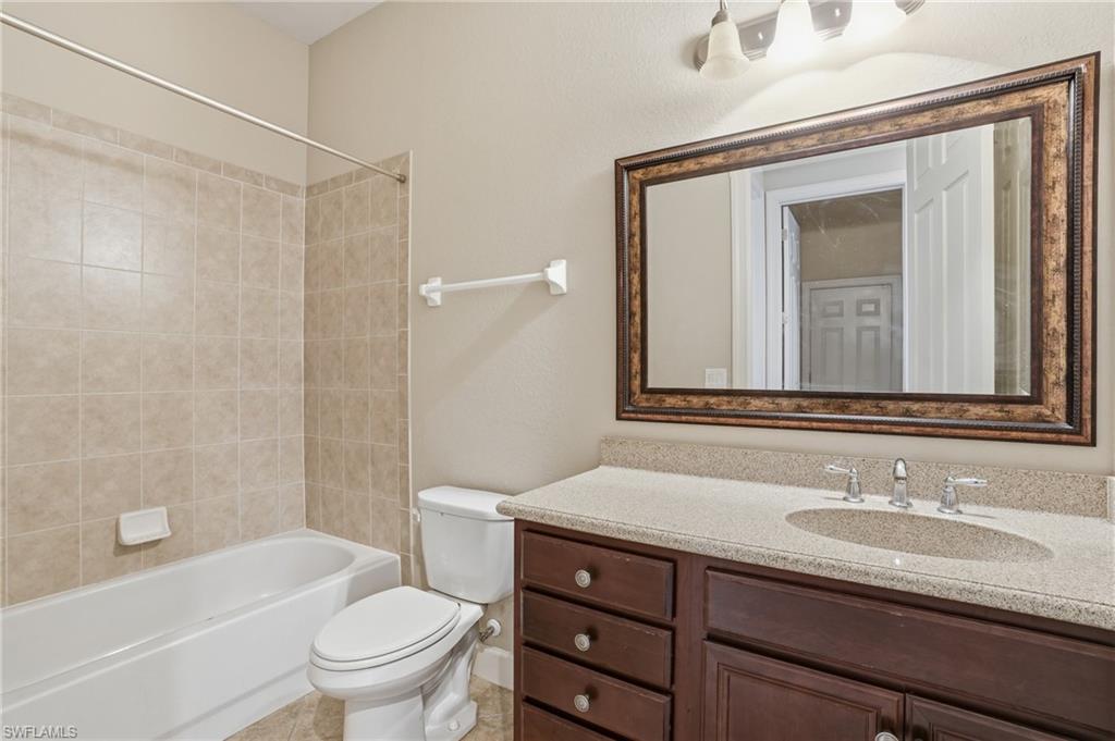 EMERSON SQUARE - Residential