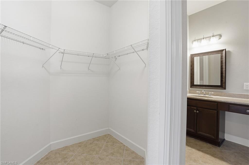 EMERSON SQUARE - Residential