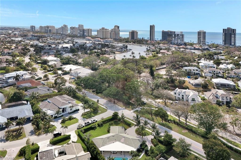 PARK SHORE - Residential