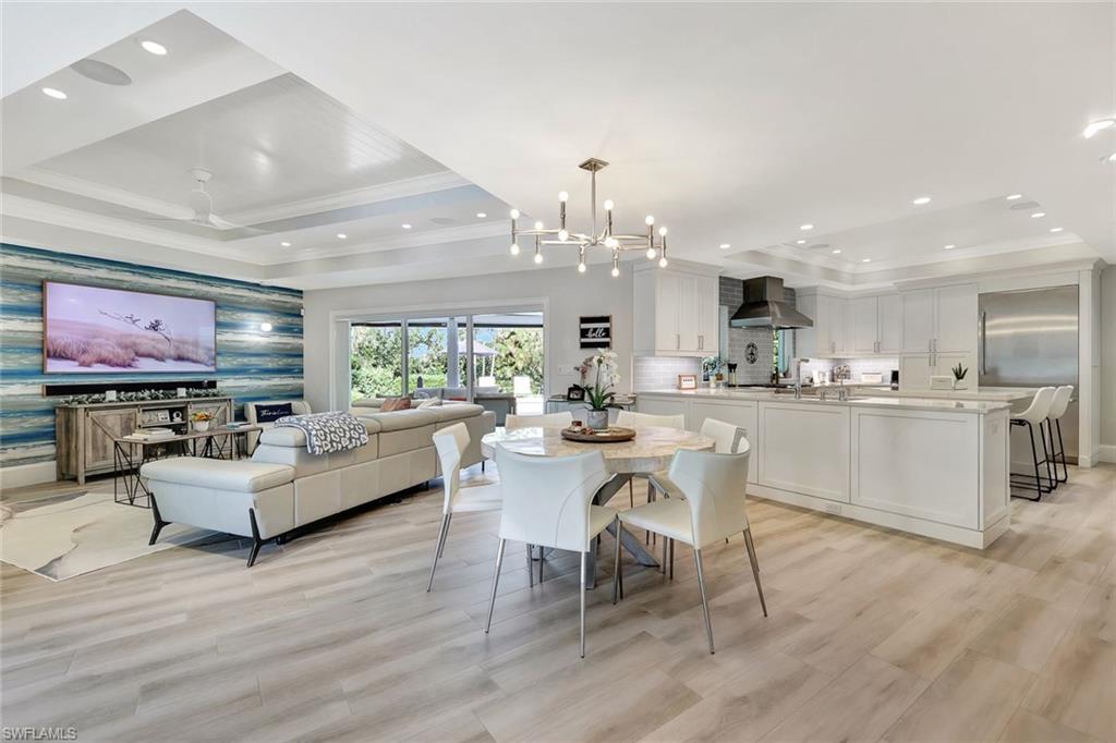 PARK SHORE - Residential