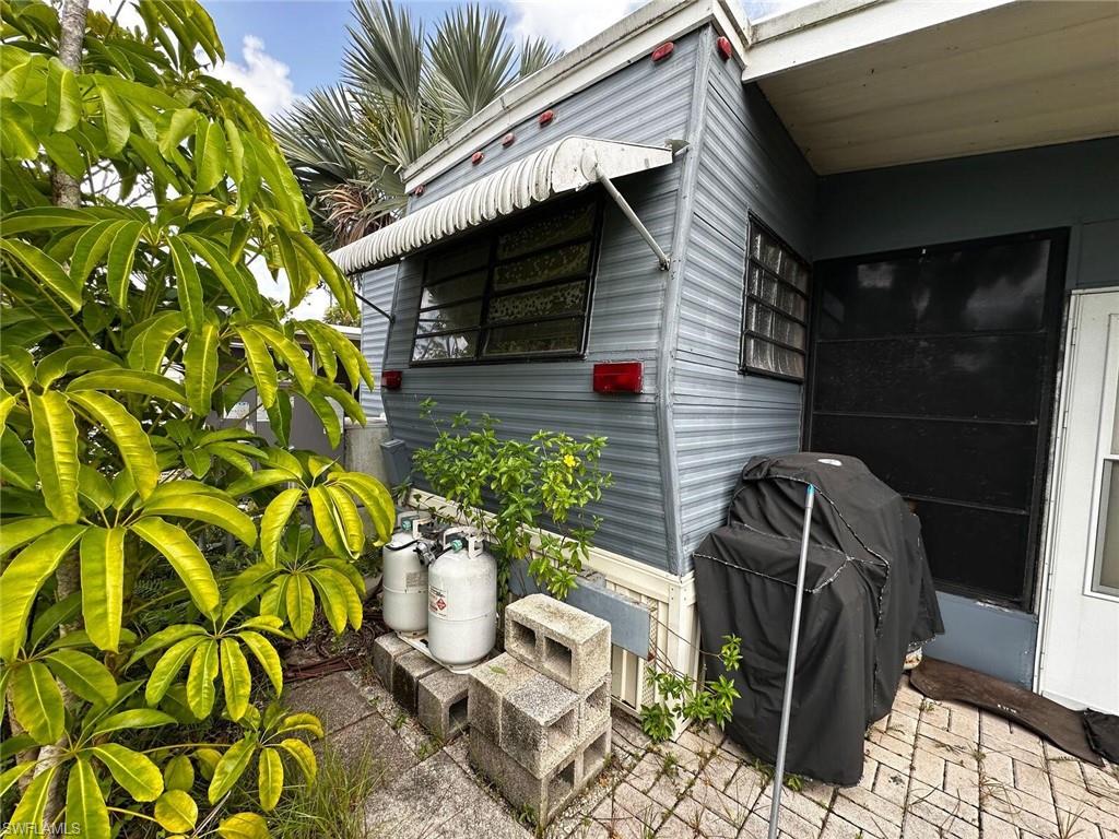 CORKSCREW WOODLANDS - Residential