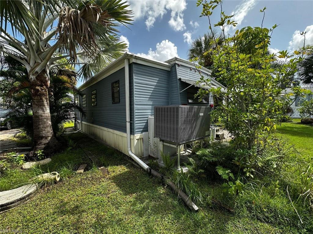 CORKSCREW WOODLANDS - Residential