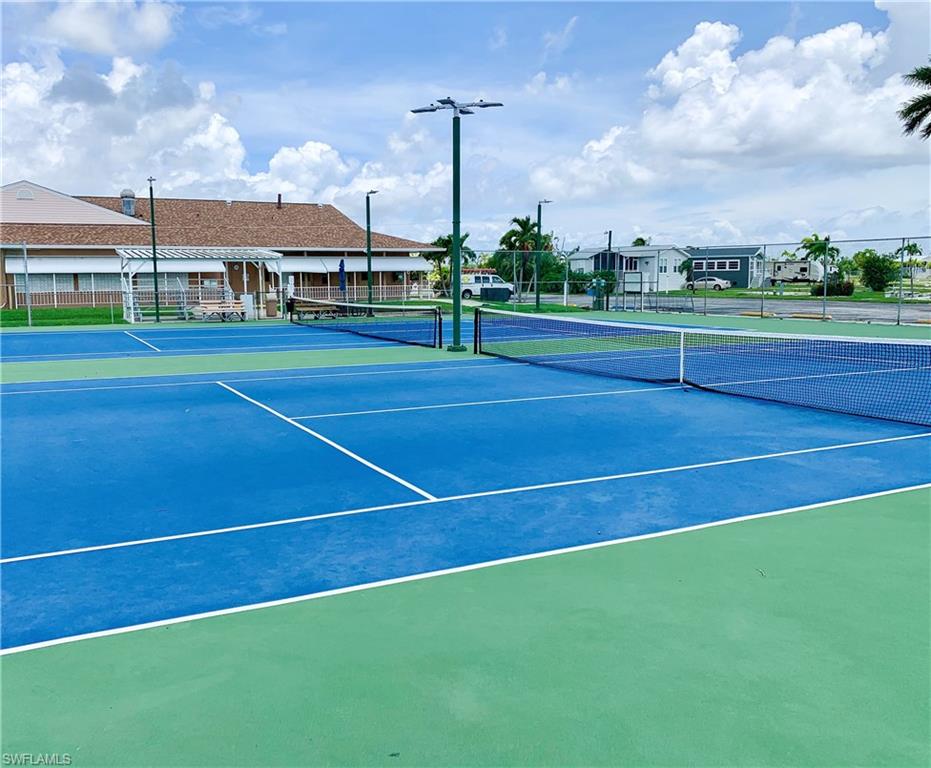 PALMETTO PALMS R V - Land