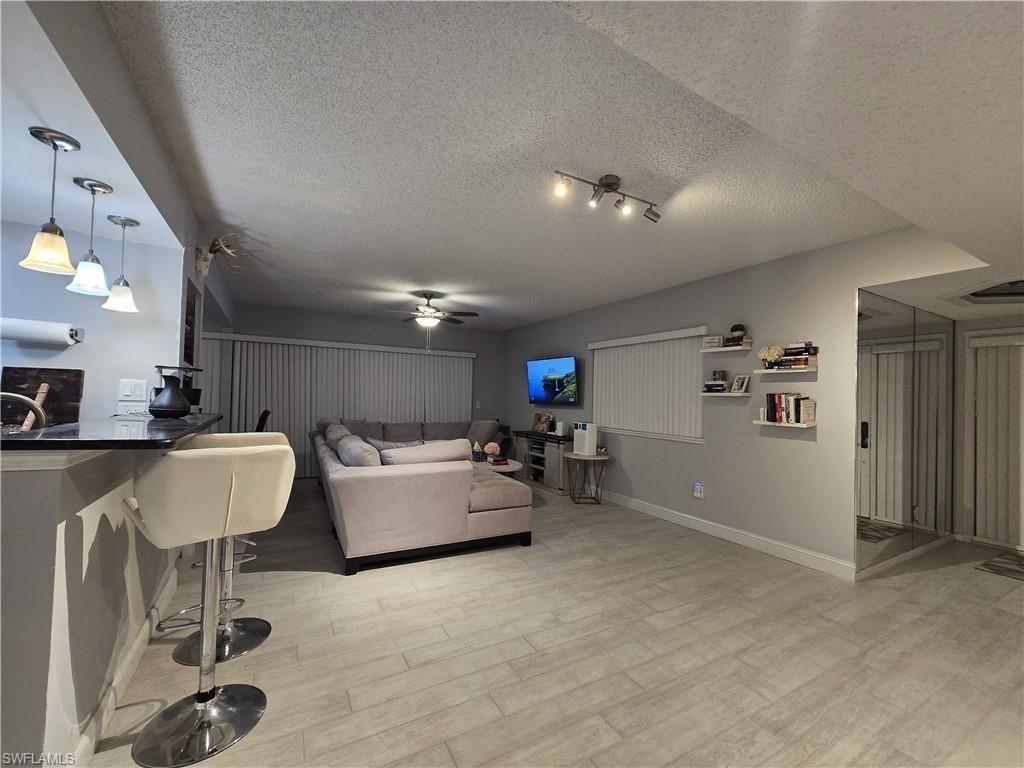 SHORE WOODS - Residential