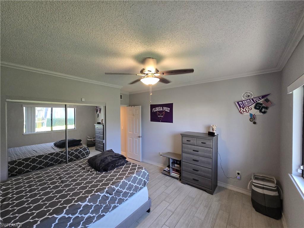 SHORE WOODS - Residential