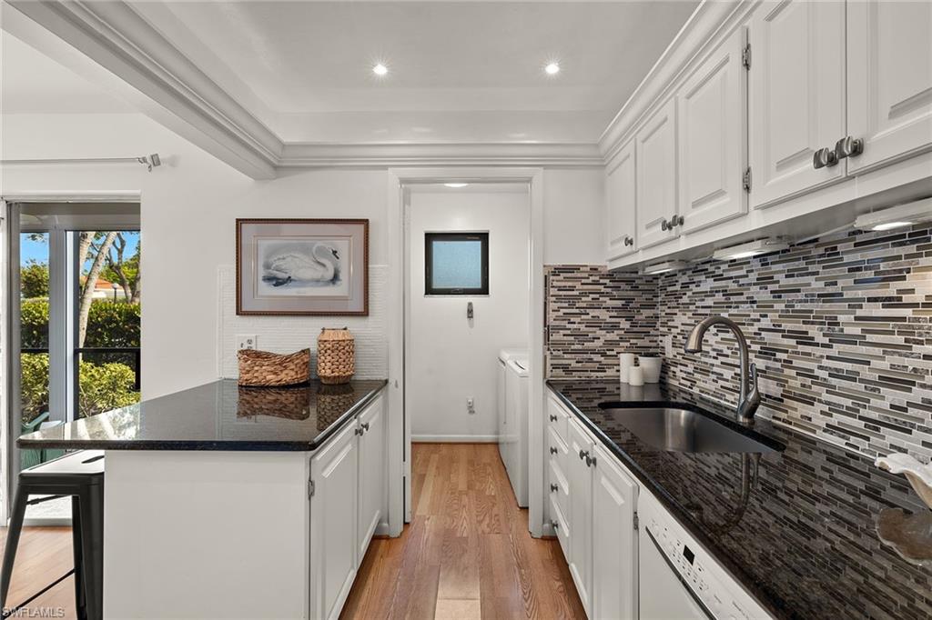 HIDDEN LAKE VILLAS - Residential